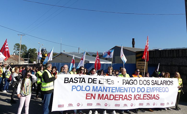 17-11-18 ManifaMaderasIglesiasPorrinhoMos31.JPG